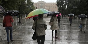 Αρχειακή εικόνα από νεροποντή στην Αθήνα / Φωτογραφία: InTime News