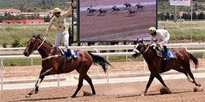 Ιππόδρομος στο Μαρκόπουλο