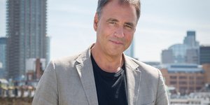 Ο Βρετανός συγγραφέας Anthony Horowitz