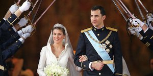 Βασιλιάς Φελίπε και βασίλισσα Λετίθια την ημέρα του γάμου τους