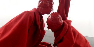 Δυο κόκκινα ανθρωπάκια 