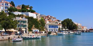 Λιμάνι στη Σκόπελο