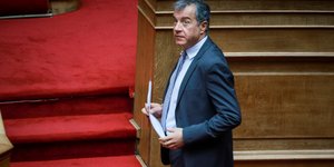 Σταύρος Θεοδωράκης στη Βουλή