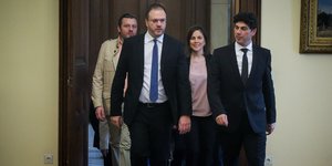 Θανάσης Θεοχαρόπουλος με αλλους τρεις