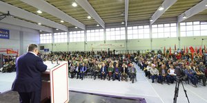 Ο γγ του ΚΚΕ, Δημήτρης Κουτσούμπας σε ομιλία του στη Νέα Ιωνία