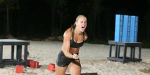 Η Κατερίνα Δαλάκα σε αγώνισμα του Survivor στον Αγιο Δομίνικο