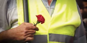 Στιγμιότυπο από το προεκλογικό σποτ του ΚΚΕ