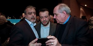 Από αριστερά: Ο Χ. Βερναρδάκης, ο Ν. Παππάς και ο Τέρενς Κουίκ