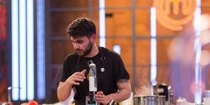 Ο Μανόλης πέρασε στον τελικό του MasterChef