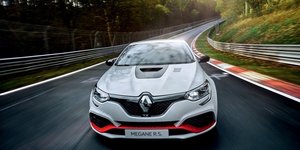 To Renault Megane RS Trophy-R κάνει ρεκόρ στο Νίρμπουργκρινγκ