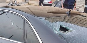 Το αυτοκίνητο του Νότη Μηταράκη υπέστη ζημιές