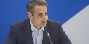 Ο Κυριάκος Μητσοτάκης διέγραψε γαλάζιο στέλεχος για απρεπές σχόλιο σε βάρος της Κωνσταντίνας Κούνεβα