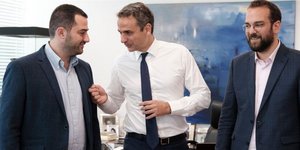 Φάνης Σπανός, Κυριάκος Μητσοτάκης, Νεκτάριος Φαρμάκης