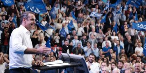 Ο Κυριάκος Μητσοτάκης στην ομιλία του στην Πάτρα 