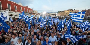 Μεγάλη η προσέλευση στην ομιλία Μητσοτάκη στα Χανιά