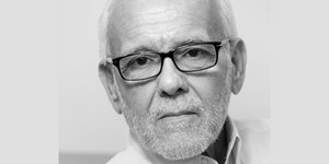 Θάνος Οικονομόπουλος ασπρόμαυρη φωτό