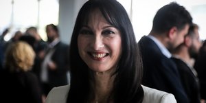 Παραιτείται η Ελενα Κουντουρά από Υπουργός Τουρισμού