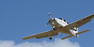 O 53χρονος έκανε σεξ με την 15χρονη εν πτήσει