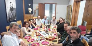 Η γιορτή Πολάκη για τα γενεθλιά του στο γραφείο του