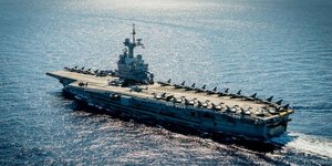 Το γαλλικό αεροπλανοφόρο Charles de Gaulle
