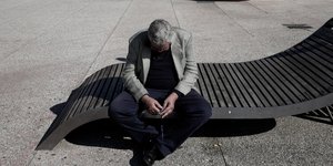 Σκυμμένο κεφάλι