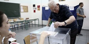 Πολιτες στις κάλπες