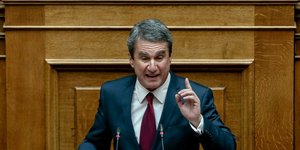 O Ανδρέας Λοβέρδος στη Βουλή