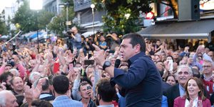 Ο Αλέξης Τσίπρας μιλά στα Τρίκαλα