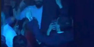 Ο Απόστολος Τζιτζικώστας χορεύει Sin Boy