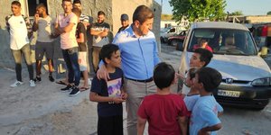 Επίσκεψη σε καταυλισμό Ρομά στο Ηράκλειο έκανε ο υποψήφιος βουλευτής της ΝΔ Λευτέρης Αυγενάκης