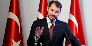 O γαμπρός του Ερντογάν και ΥΠΟΙΚ της Τουρκίας Μπεράτ Αλμπαϊράκ 