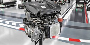 Η Mercedes-AMG δημιούργησε το κορυφαίο σε απόδοση 2λιτρο μοτέρ