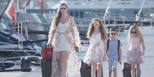 Κρουαζιέρα στην Μεσόγειο με πολυτελές γιοτ 100.000 λιρών την εβδομάδα κάνουν τα πλουσιόπαιδα