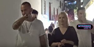 Αναγνωστόπουλος, Λάουρα Νάργες στη Μύκονο