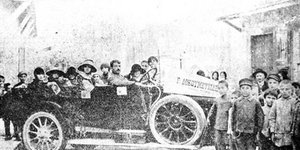 Το αυτοκίνητο σε προεκλογική εκστρατεία το 1923 στο Ηράκλειο της Κρήτης