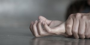 Θύμα βιασμού από τον διακινητή της