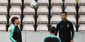 Ο Κριστιάνο Ρονάλντο στην προπόνηση της Εθνικής Πορτογαλίας
