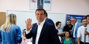 Ο υποψήφιος της αντιπολίτευσης Εκρέμ Ιμάμογλου