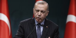 Ο Ερντογάν ακύρωσε τις προεκλογικές του ομιλίες, συνεδριάζει εκτάκτως το υπουργικό συμβούλιο