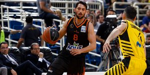 Ο Νίκος Γκίκας σε αγώνα εναντίον της ΑΕΚ