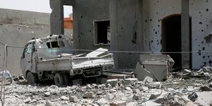 Γκρεμισμένο κτίριο στη Λιβύη