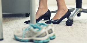 Γόβες και αθλητικά