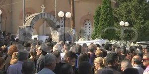 Κηδεία για τα δύο αδέλφια που έχασαν τη ζωή τους σε τροχαίο στην Αταλάντη