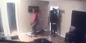 Κλέφτες εισβάλουν σε σπίτι