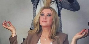 Κοσιώνη αλλαγή μαλλιά
