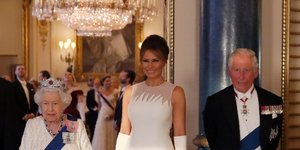 Η βασίλισσα Ελισάβετ, η Μελάνια Τραμπ και ο πρίγκιπας Κάρολος