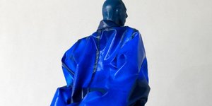 Μπλε γλυπτο 