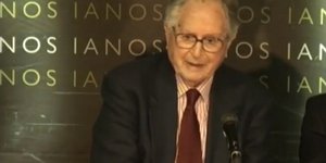 Ο Νίκος Λιναρδάτος 