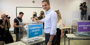 Κυριάκος Μητσοτάκης ψηφίζει