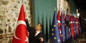 Σημαίες ΕΕ- Τουρκίας